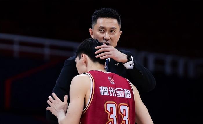 关于渝州雄鹿队惊险晋级粤西雄鹿队,羽毛球超级杯上演关键失误成转折!轮换效果显现的信息 关于渝州雄鹿队惊险晋级粤西雄鹿队,羽毛球超级杯上演关键失误成转折!轮换效果显现的信息